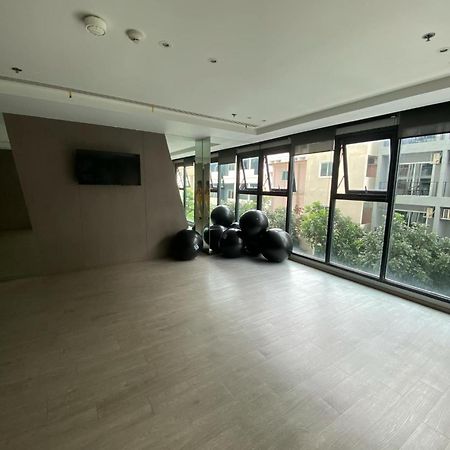 The Base In Pattaya Apartamento Exterior foto